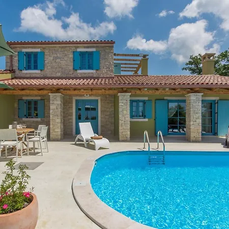 Provence Villa Vilanija