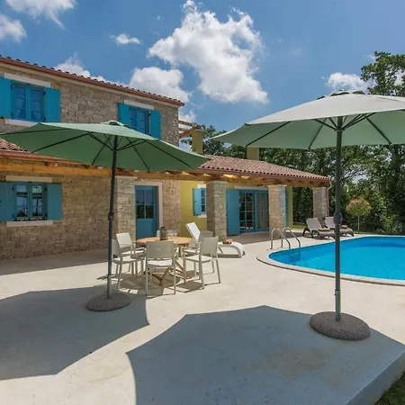 Villa Provence Vilanija